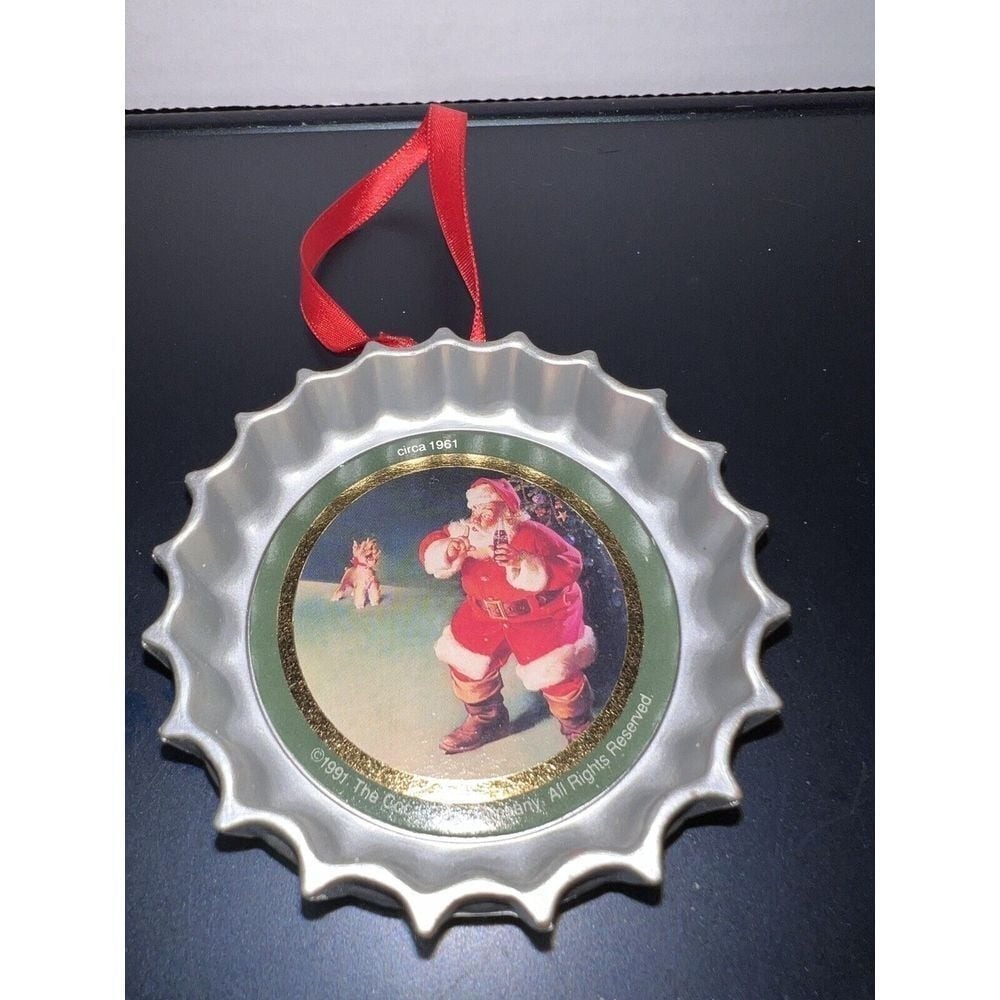 Coca‎ Cola Bottle Cap Christmas Tree 1991 Ornament Santa Claus Coke Vintage